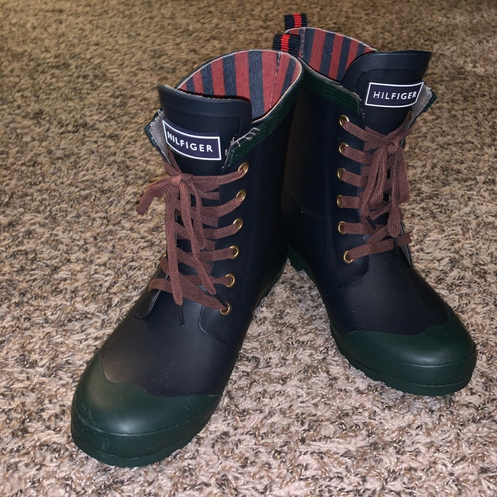 TOMMY HILFIGER RAIN BOOTS